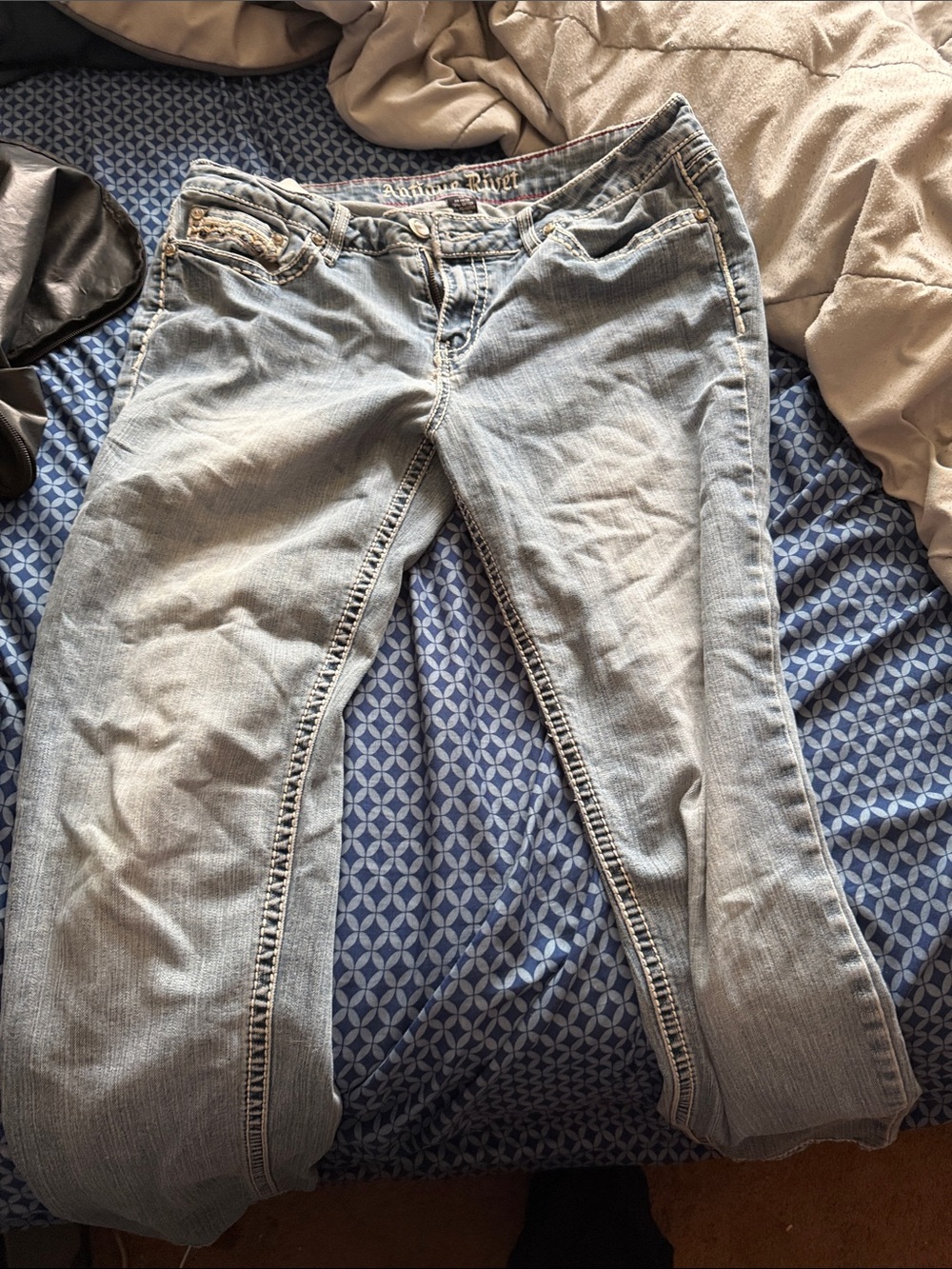 Antique Rivet Light Blue Boyfriend Jeans